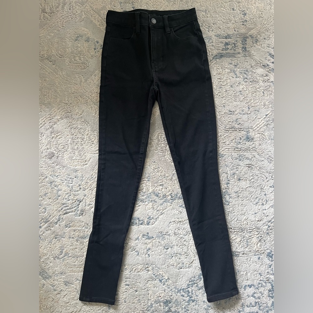 American Eagle 360 Next Level Stretch Black Super Hi-Rise Jegging - Size 0 Short